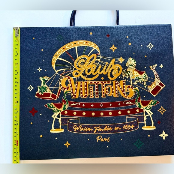 Louis Vuitton Holiday Limited Edition Shopping Bag Collectible Designer Rare New - Picture 5 of 9